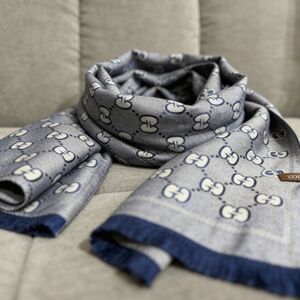 <AUTHENTIC>Gucci Scarf